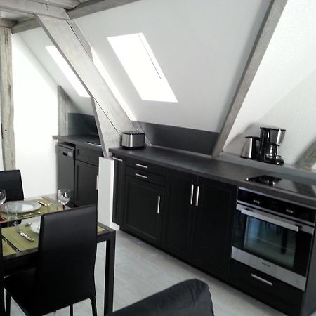 Le Logis De La Tour Apartment Amboise Bagian luar foto