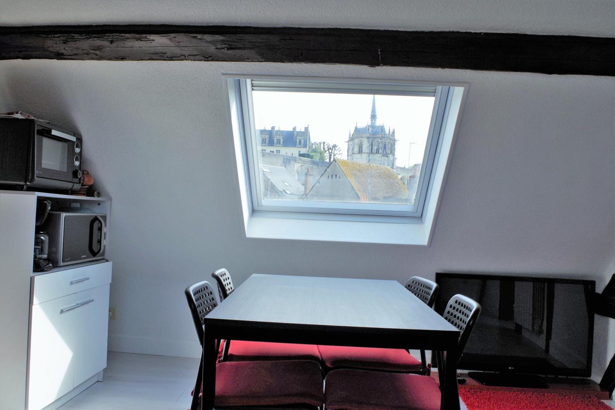 Le Logis De La Tour Apartment Amboise Bagian luar foto